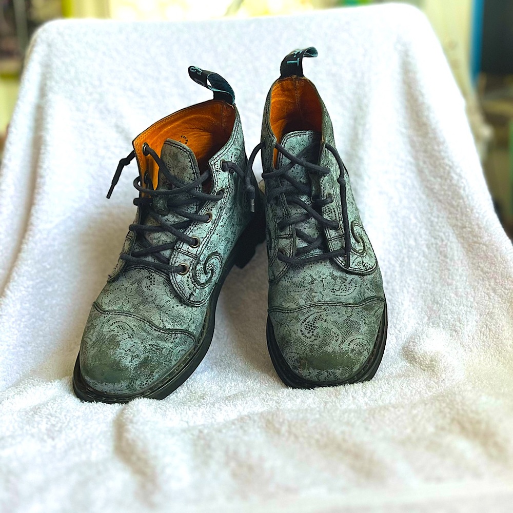 John Fluevog derby swirl 5 eye vintage